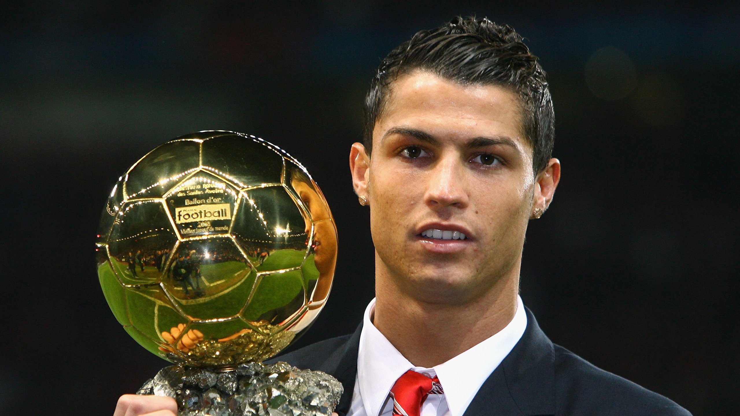 德甲足球文化深入人心，影响广泛，德甲球队关系探究