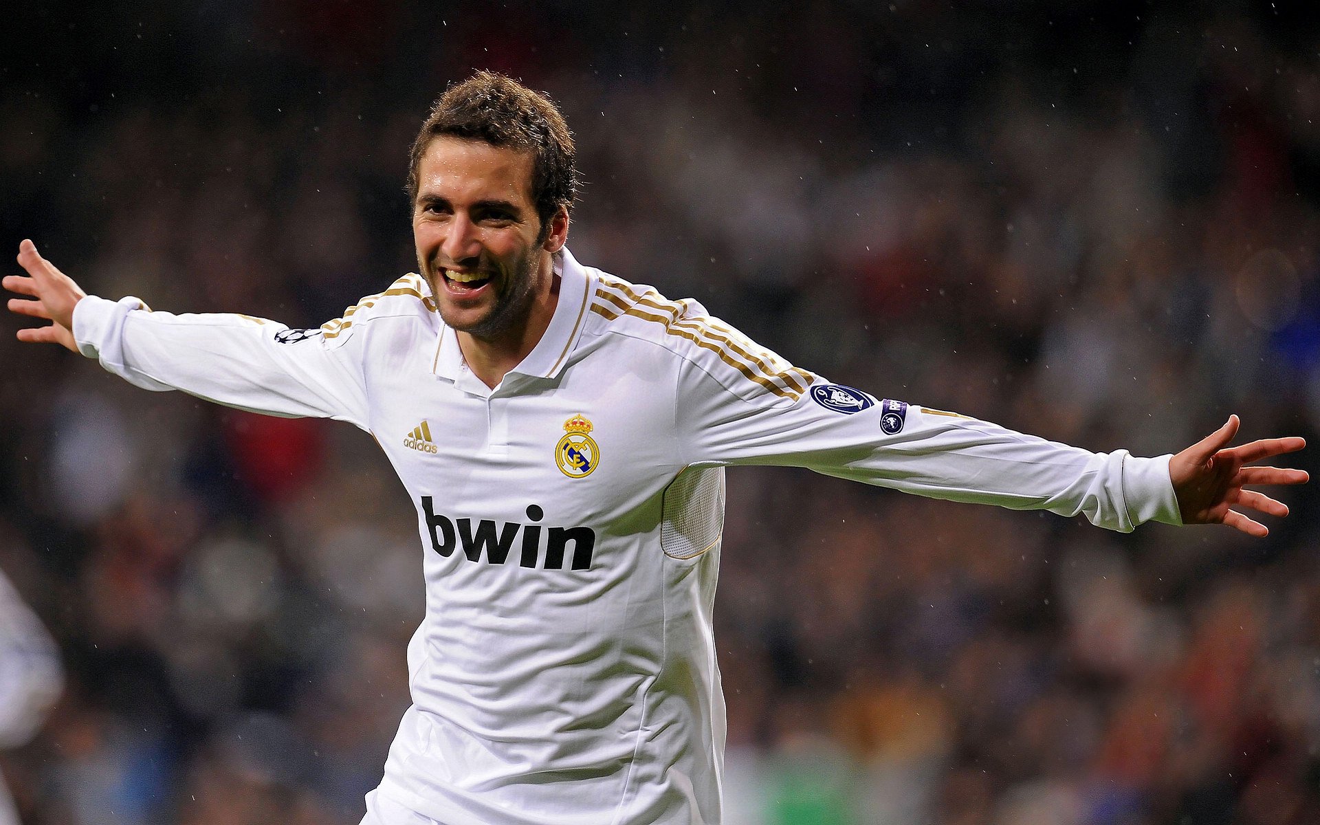 法甲激烈，球迷反馈热烈，法甲足球